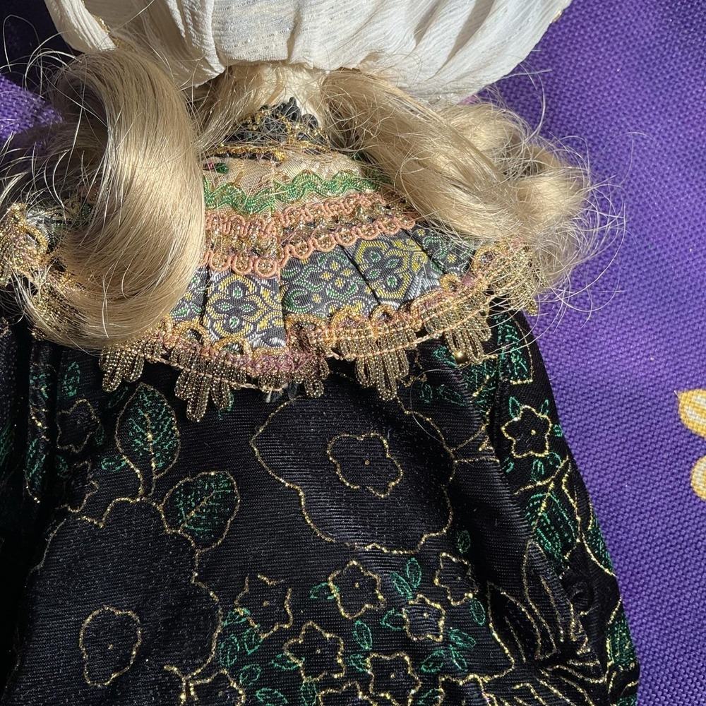 Majestic Vintage RUSSIAN FOLK DOLL Traditional Kokoshnik Costume  23" Tall - Picture 15 of 16